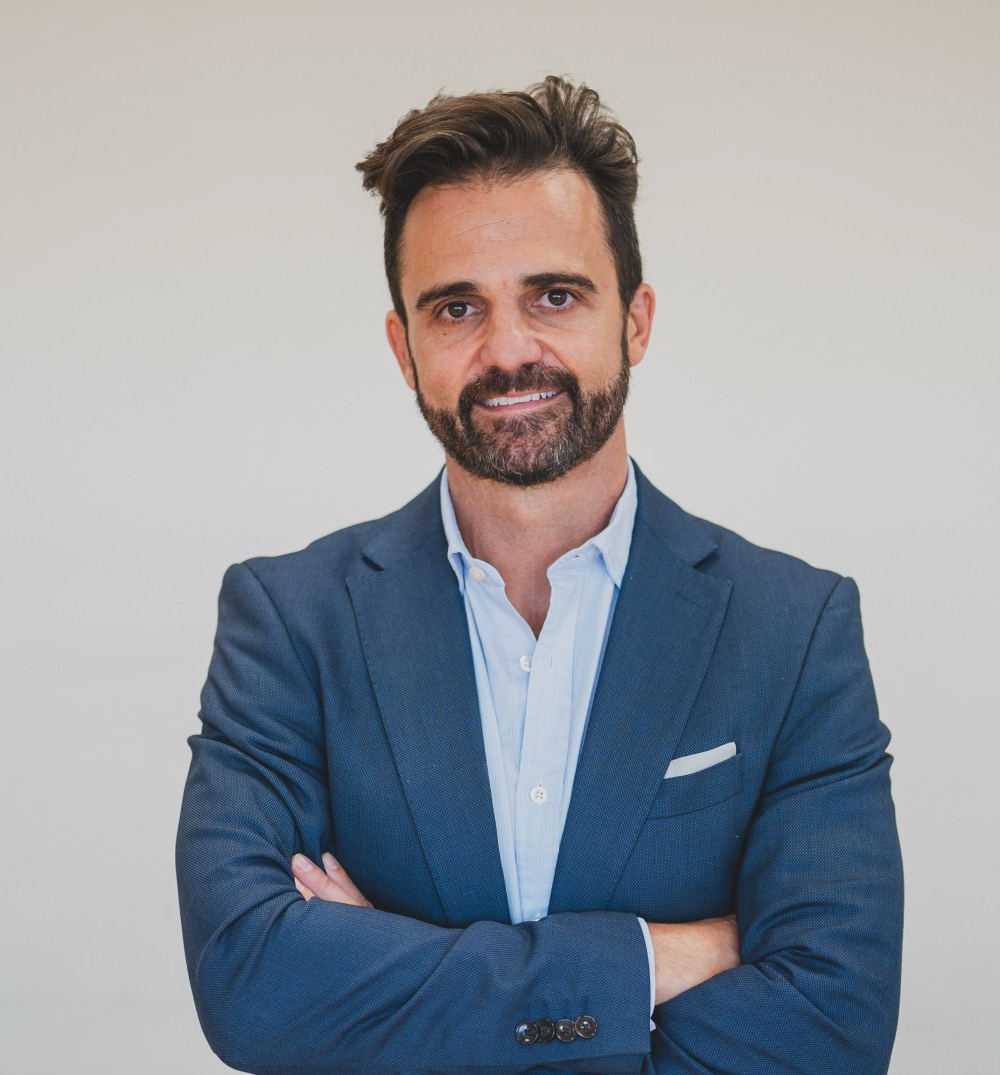 Dr. David Madruga